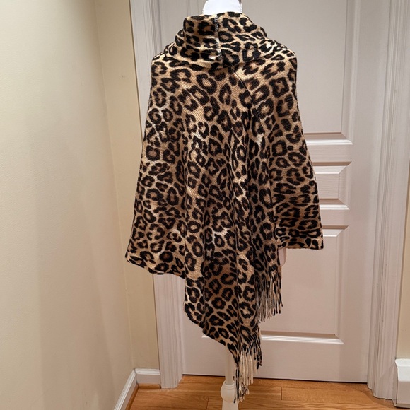 Chico's Animal Print Cowl Neck Poncho with Fringe Boho One Size - Picture 9 of 12